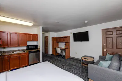 Photo 4 - TownePlace Suites Colorado Springs Garden of the Gods