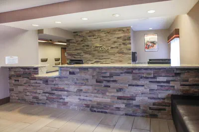 Photo 3 - Baymont by Wyndham Auburn