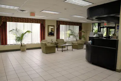 Photo 5 - Days Inn by Wyndham Luray Shenandoah