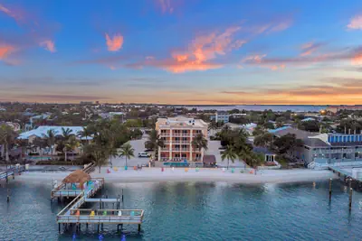 Photo 2 - Hutchinson Island Hotel