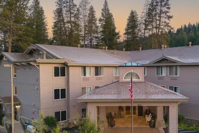 Photo 2 - Truckee Donner Lodge