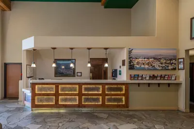 Photo 4 - Truckee Donner Lodge
