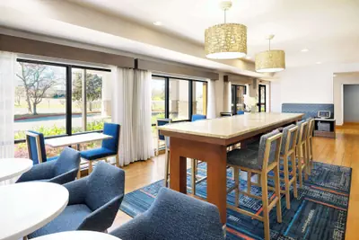 Photo 4 - Hampton Inn Sacramento/Rancho Cordova