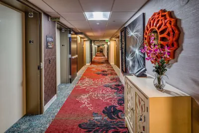 Photo 3 - Hampton Inn San Francisco Airport