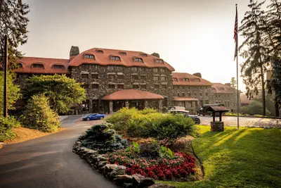 Photo 2 - The Omni Grove Park Inn & Spa