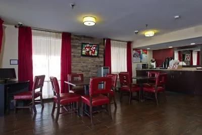 Photo 4 - Red Roof Inn Corpus Christi South