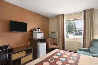 Photo 4 - Super 8 by Wyndham Carbondale