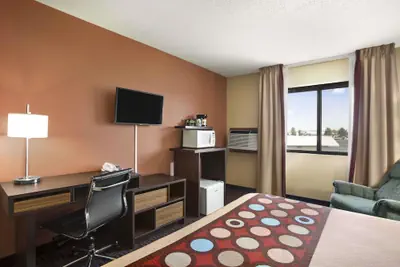 Photo 5 - Super 8 by Wyndham Carbondale