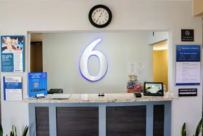 Photo 2 - Motel 6 Litchfield, IL