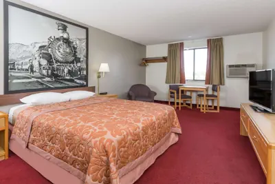 Photo 4 - Super 8 by Wyndham Grand Junction Colorado