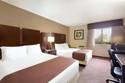 Photo 5 - Rodeway Inn & Suites Chandler - Phoenix South I-10