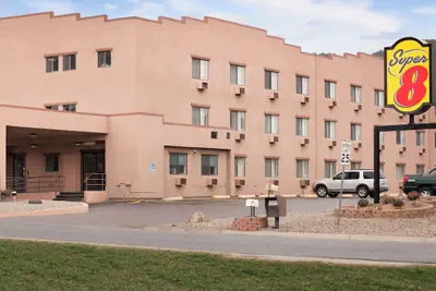 Photo 2 - Super 8 by Wyndham Durango