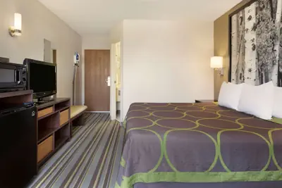 Photo 5 - Super 8 by Wyndham Westminster Denver North