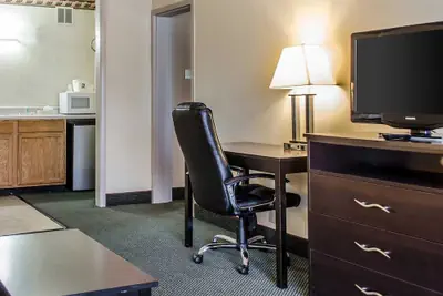 Photo 5 - Quality Inn & Suites York East