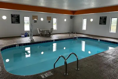 Photo 2 - Super 8 by Wyndham Ankeny/Des Moines Area