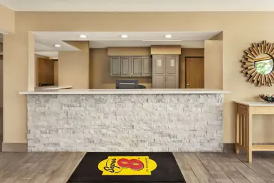 Photo 3 - Super 8 by Wyndham Ankeny/Des Moines Area