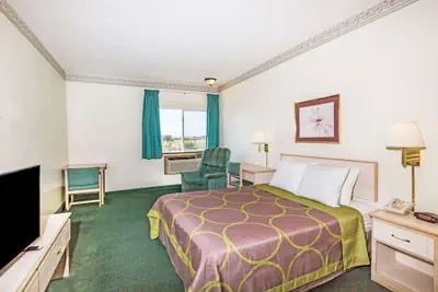 Photo 5 - Super 8 by Wyndham Willcox