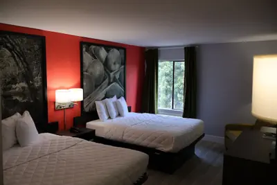 Photo 5 - Namaste Inn & Suites Dawsonville