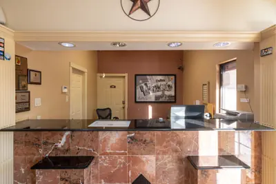 Photo 5 - Super 8 Dallas-Mesquite
