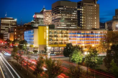 Photo 2 - Staypineapple, Hotel Rose, Downtown Portland