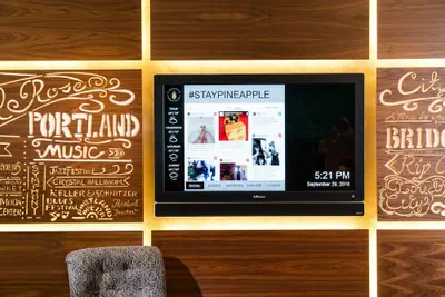 Photo 4 - Staypineapple, Hotel Rose, Downtown Portland