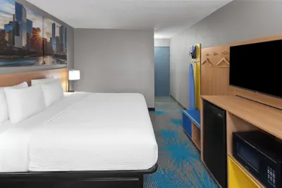 Photo 5 - Days Inn by Wyndham Waukegan
