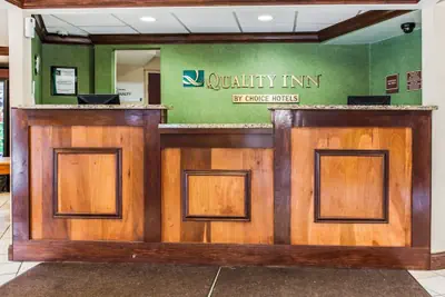 Photo 3 - Quality Inn South