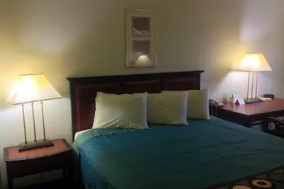 Photo 5 - Super 8 by Wyndham Augusta/Ft Eisenhower Area