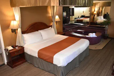 Photo 3 - Dynasty Suites Redlands