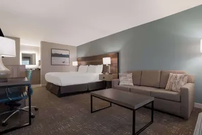Photo 2 - Best Western Flagship Inn