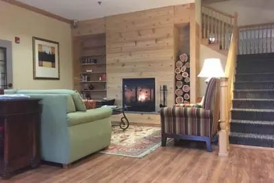 Photo 2 - Country Inn & Suites by Radisson, Salina, KS