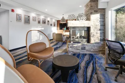 Photo 5 - Fairfield Inn & Suites by Marriott San Francisco Pacifica