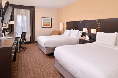 Photo 4 - Holiday Inn Express & Suites Topeka West I-70 Wanamaker by IHG