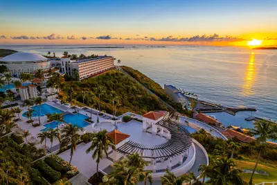 Photo 2 - El Conquistador Resort
