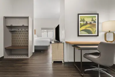 Photo 4 - Holiday Inn & Suites Bothell by IHG