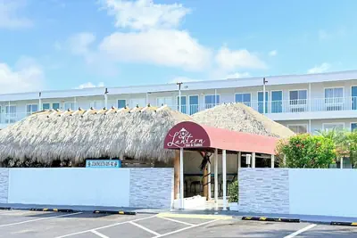 Photo 2 - Lantern Inn & Suites
