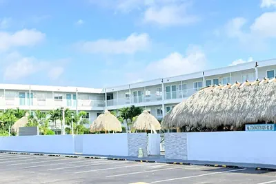 Photo 2 - Lantern Inn & Suites
