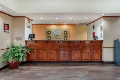 Photo 3 - Comfort Suites Jacksonville Airport