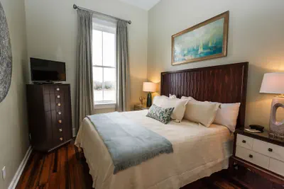 Photo 5 - Olde Harbour Inn