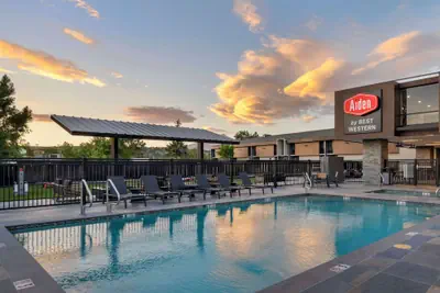 Photo 2 - Aiden by Best Western Flagstaff
