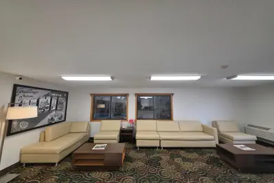 Photo 2 - Super 8 by Wyndham Coshocton Roscoe Village
