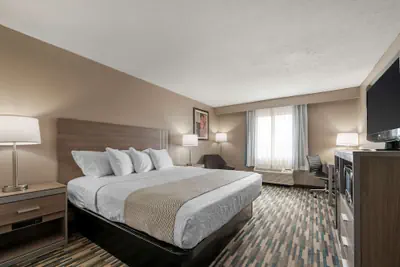 Photo 2 - Best Western Edinburgh/Columbus