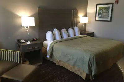 Photo 3 - SureStay Plus Hotel by Best Western Edmond
