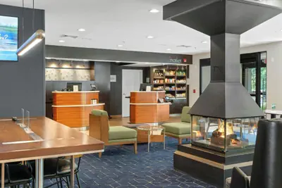 Photo 3 - Courtyard by Marriott Burlington Williston