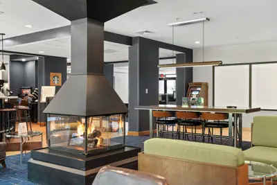 Photo 2 - Courtyard by Marriott Burlington Williston