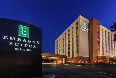 Photo 2 - Embassy Suites by Hilton Dallas Market Center