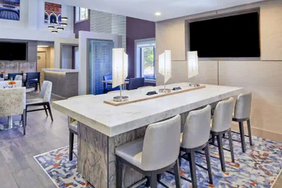 Photo 2 - DoubleTree by Hilton Atlanta - Alpharetta
