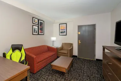 Photo 5 - Wingate by Wyndham Memphis East