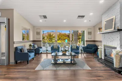 Photo 3 - Clarion Pointe Wenatchee
