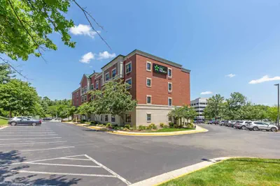 Photo 2 - Extended Stay America Suites DC Fairfax Fair Oaks Mall
